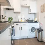2 Bedroom Flat Near City Centre
